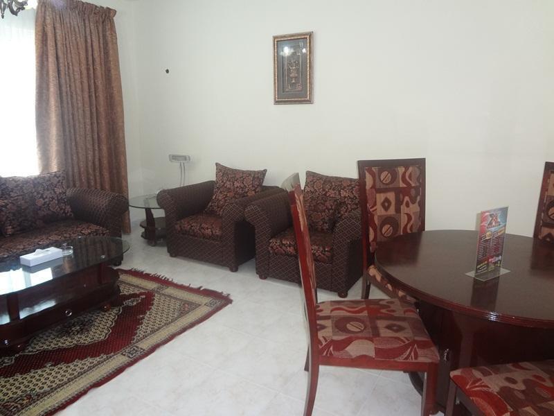 Royal Plaza Hotel Apartments Дубай Экстерьер фото
