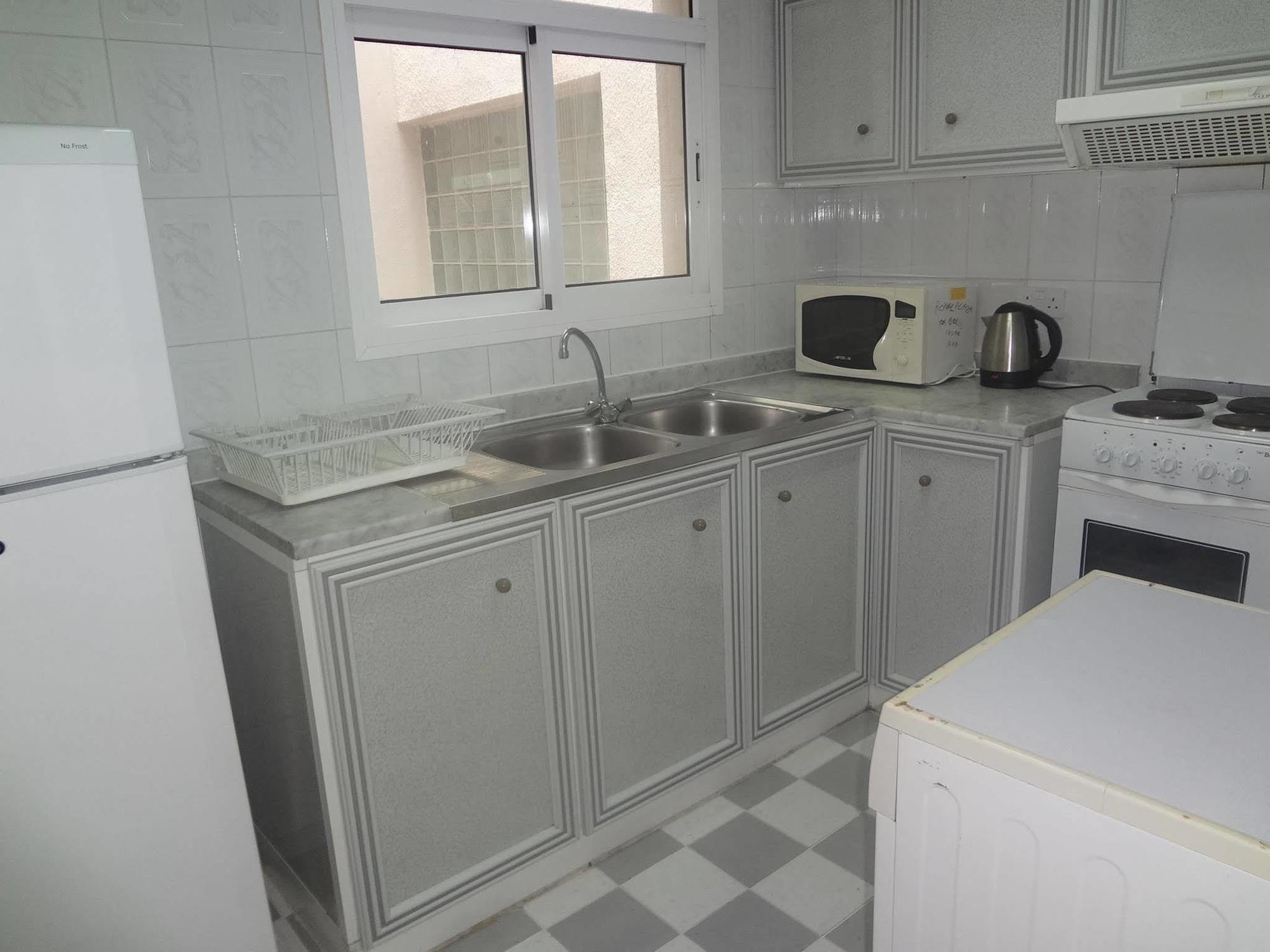 Royal Plaza Hotel Apartments Дубай Экстерьер фото