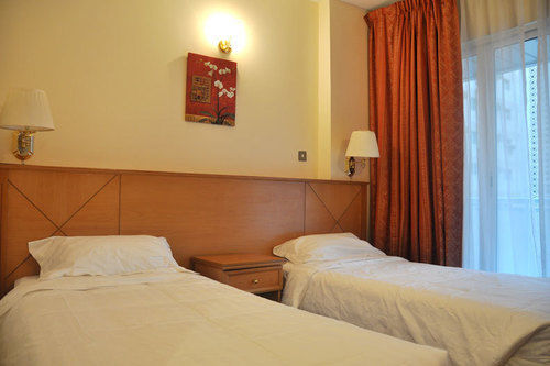 Royal Plaza Hotel Apartments Дубай Экстерьер фото